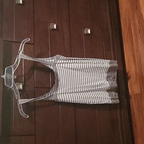 Gray and white striped tank top size large juniors - Picture 2 of 3